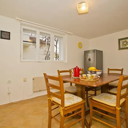 Apartment Spacious Hvar Town