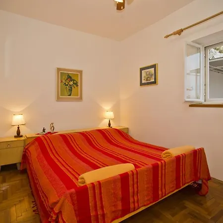 Apartment Spacious Hvar Town